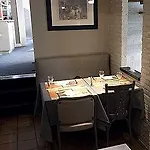 Szálloda Les Frangins 2*
