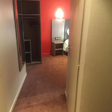 Les Frangins Hotel
