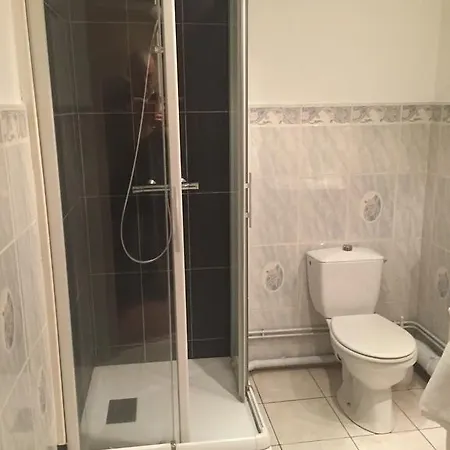 Hotel Les Frangins 2*