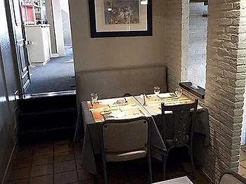 Hotel Les Frangins 2*